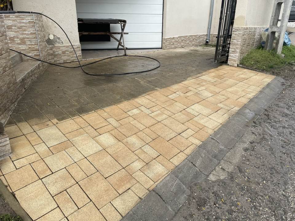 Forgókefés felülettisztító siófoki térkövön